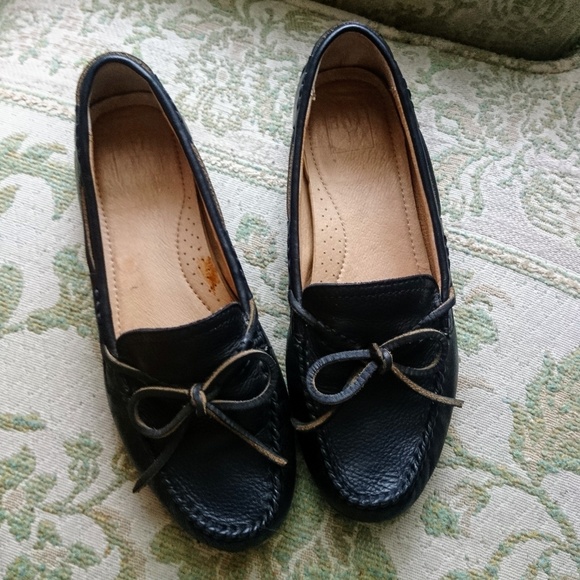 Frye Shoes - Frye leather loafers